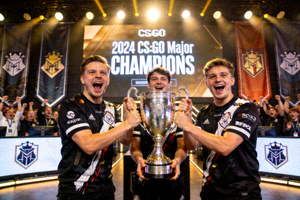 CS:GO Major锦标赛冠军战队捧起奖杯的激动时刻